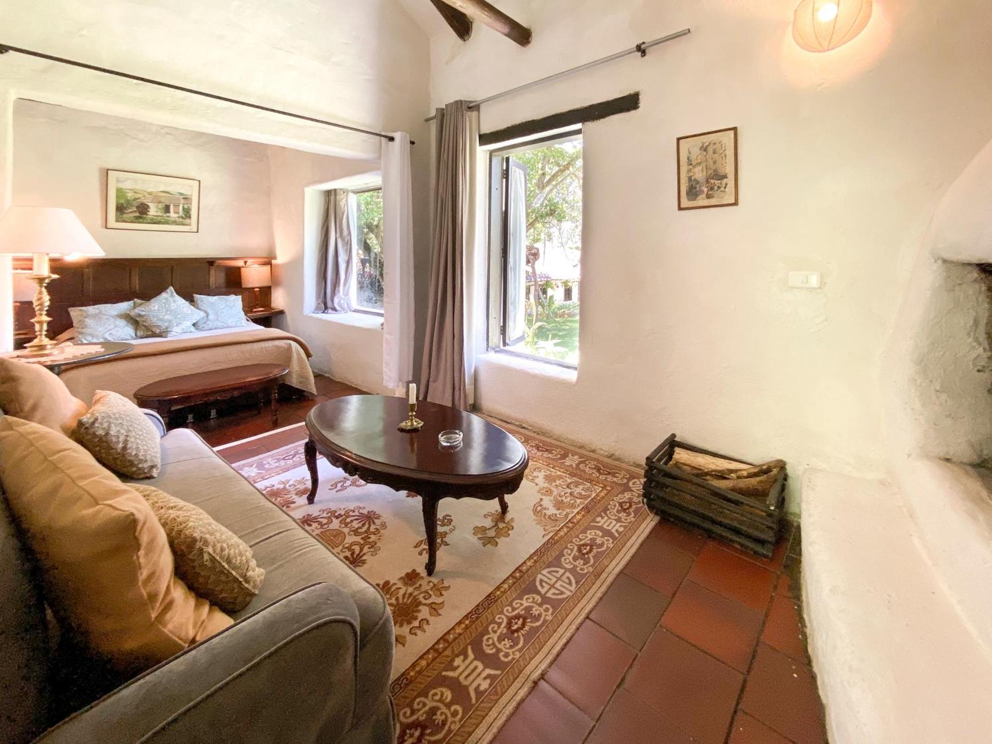 Hotel Hacienda Baza Tibana エクステリア 写真