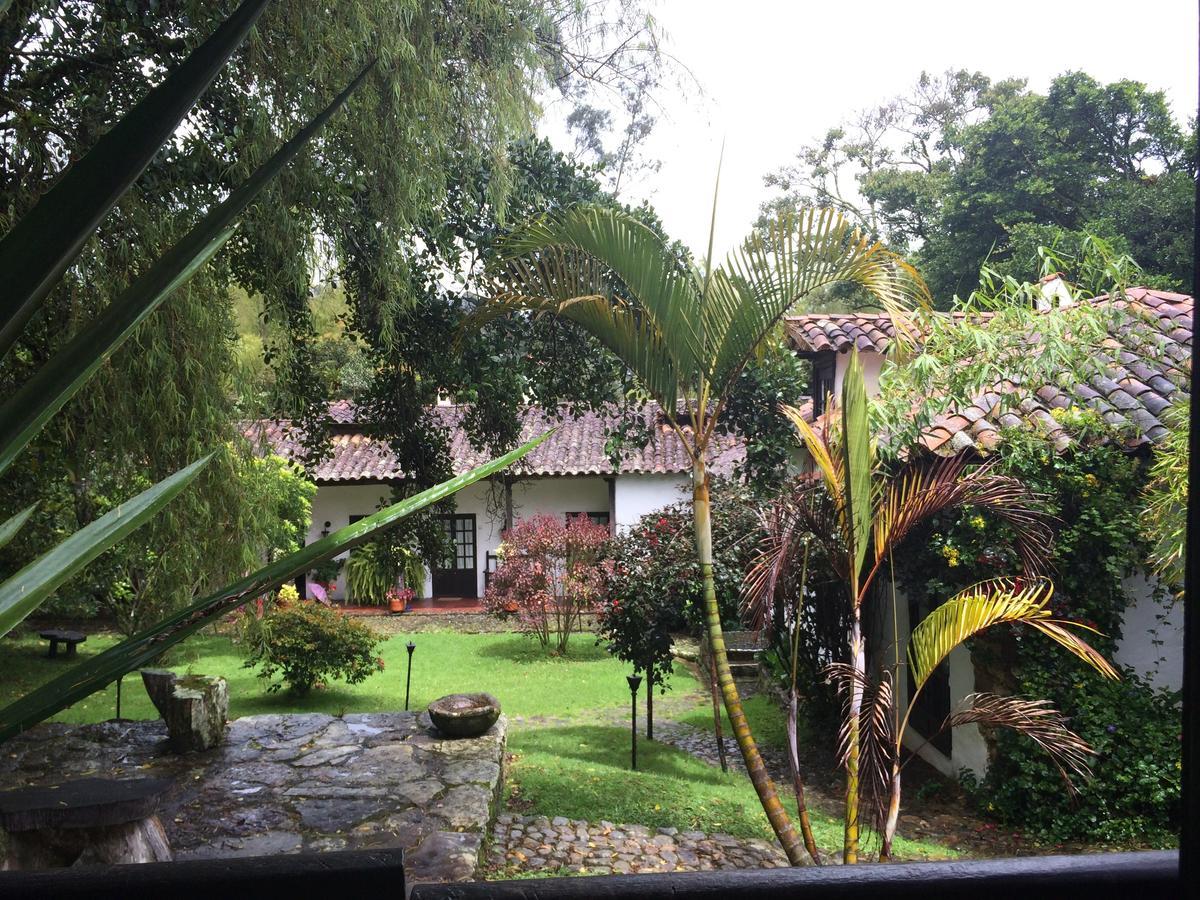Hotel Hacienda Baza Tibana エクステリア 写真